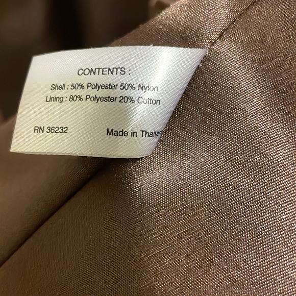 Portrait hooded trench coat - Picture 9 of 9